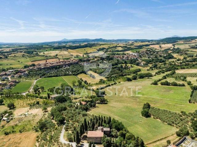 Lussuoso casale in vendita Torrita di Siena, Toscana