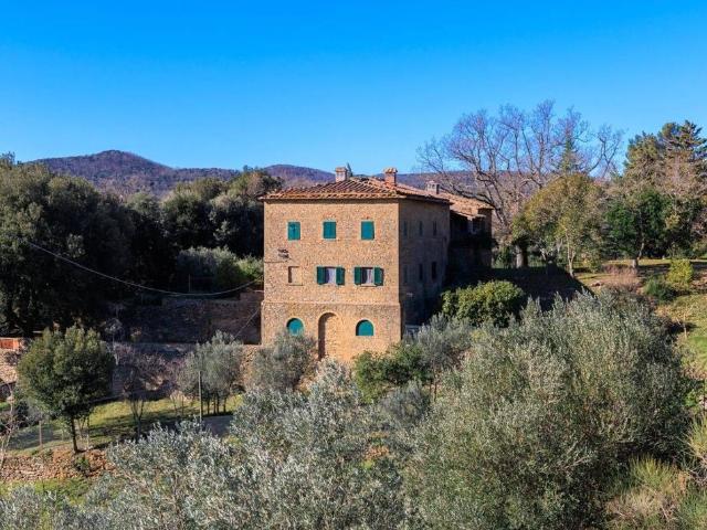 Lussuoso casale in vendita Via Castello, Pomarance, Pisa, Toscana