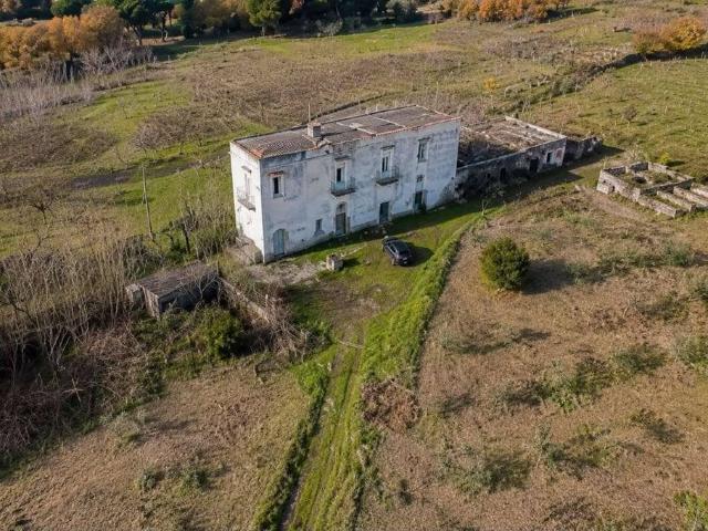 Lussuoso casale in vendita via Amati, Terzigno, Campania