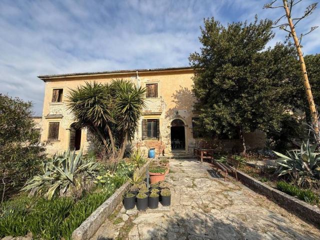 Lussuoso casale in vendita Via Bonuzzo Sant'Anna, 13, Verona, Veneto
