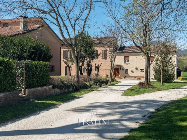 Lussuoso casale in vendita Via Benedetto Croce, 30, Matelica, Marche