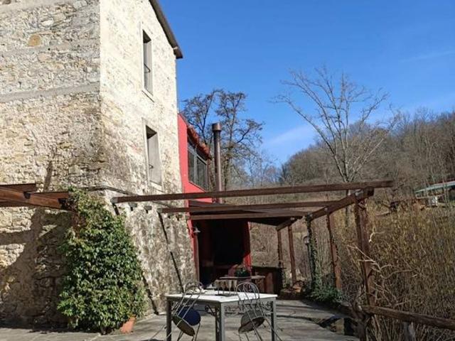 Lussuoso casale in vendita Via Fienile Sopra, Licciana Nardi, Massa Carrara, Toscana