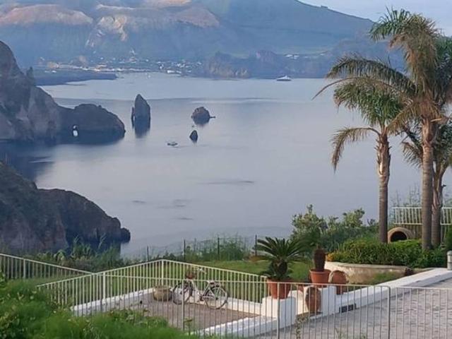 Lussuoso casale in vendita via Mulino Al Vento, SNC, Lipari, Sicilia