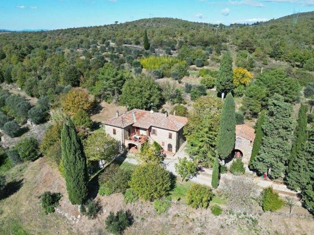 Lussuoso casale in vendita via Spartaco Lavagnini, Bucine, Arezzo, Toscana