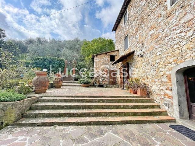 Lussuoso casale in vendita Via Per Vicopelago, Lucca, Toscana