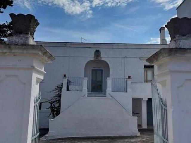 Lussuoso casale in vendita Contrada Barbaggianni, Ostuni, Brindisi, Puglia