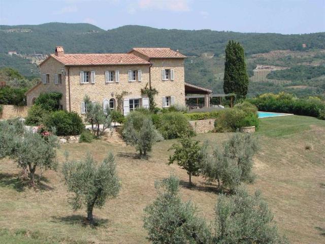 Lussuoso casale in vendita Riparbella, Toscana