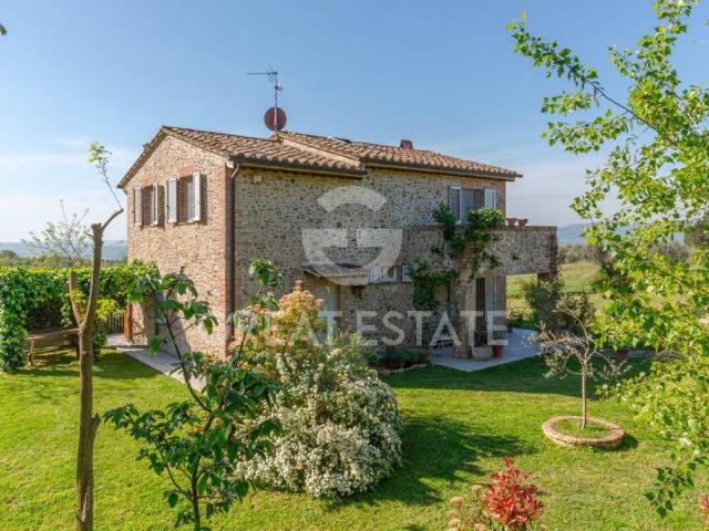 Lussuoso casale in vendita SR142, Città della Pieve, Umbria