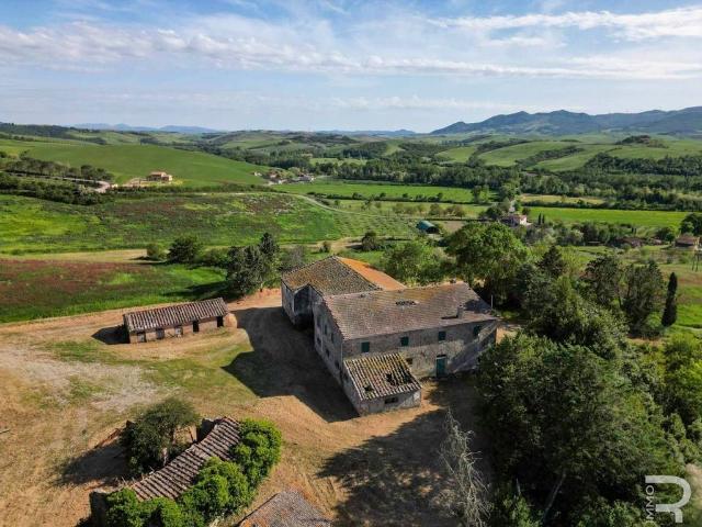 Lussuoso casale in vendita SR439, Volterra, Pisa, Toscana