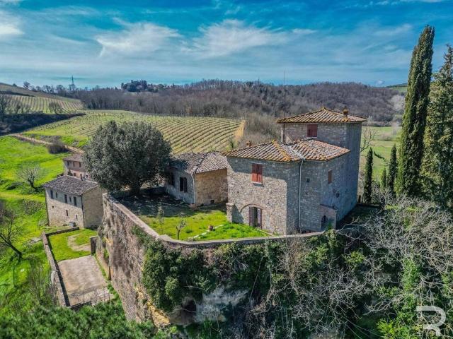 Lussuoso casale in vendita Strada Comunale del Cimitero di San Giorgio, Poggibonsi, Toscana