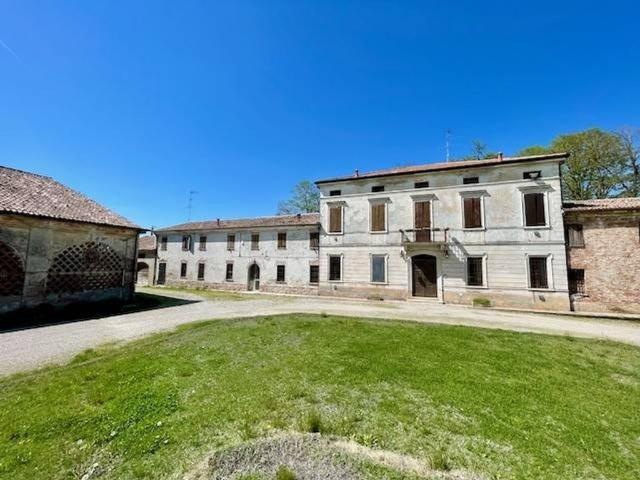 Lussuoso casale in vendita Strada Cinciana, 8, Mantova, Lombardia