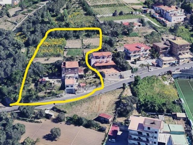 Lussuoso casale in vendita Strada Provinciale Gesini in Casola, Casola di Napoli, Campania
