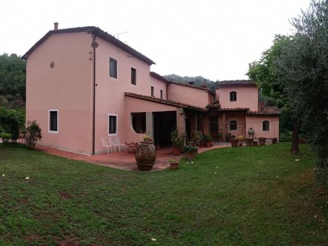 Lussuoso casale in vendita Strada Provinciale Mammianese Marlianese, 27A, Montecatini Terme, Toscana