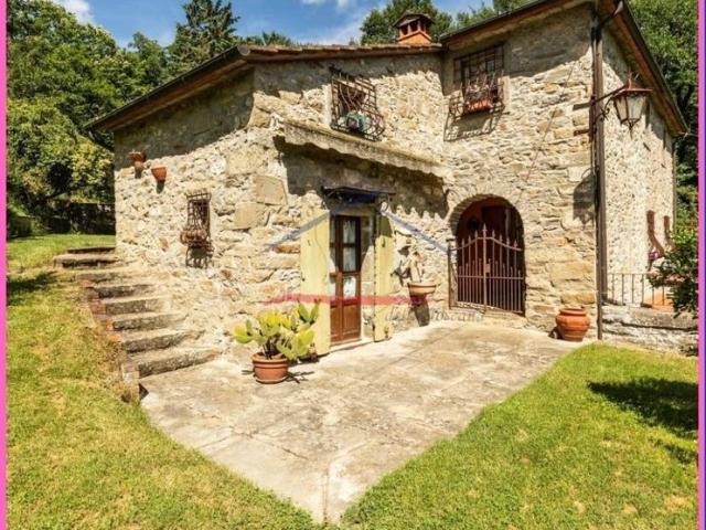 Lussuoso casale in vendita Subbiano, Toscana