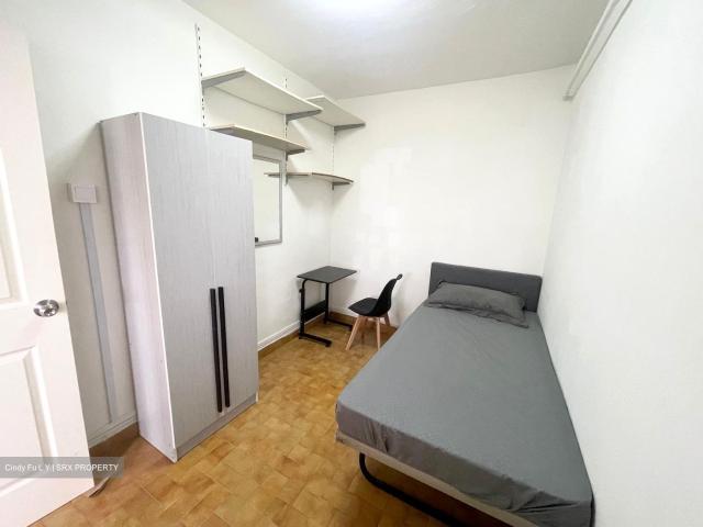 Lutheran Tower D10, Apartment