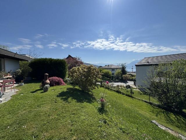 Lutry: Freistehende Villa mit Expansionspotenzial