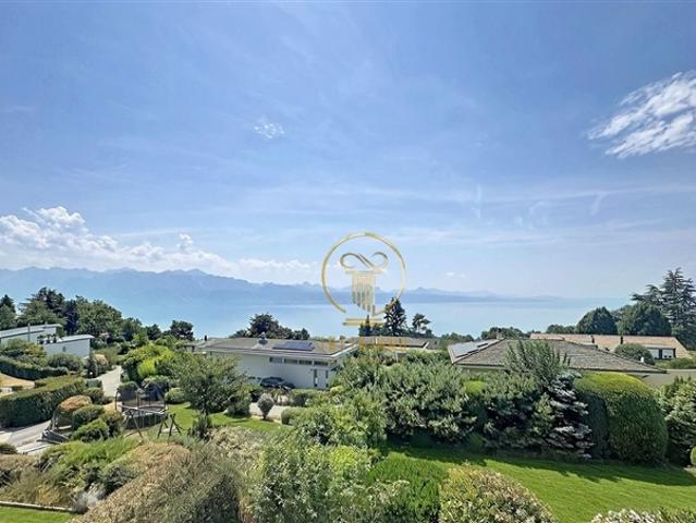 LUTRY – Prächtige Villa mit Blick auf den See