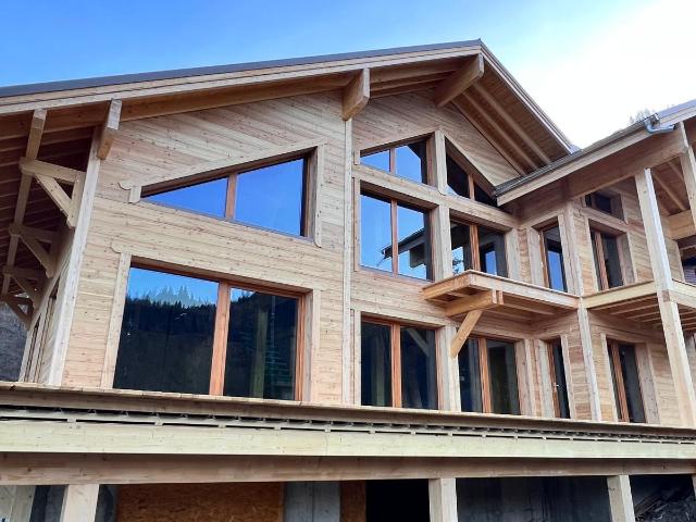LUXUEUX CHALET COLMARS LES ALPES