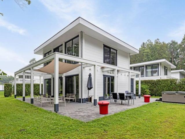 Luxueuze vakantiewoning te koop in Zutendaal