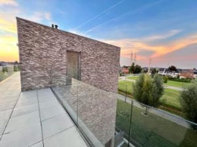 Luxueus afgewerkte park penthouse te koop| Gulden Bodem |.