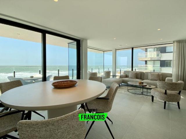 Luxueus appartement met panoramisch zeezicht te Blankenberge