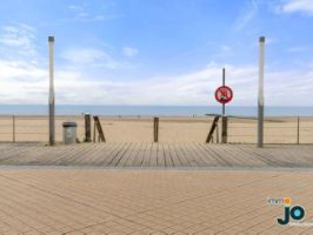 Luxueus appartement in Mariakerke/Oostende met frontaal z.