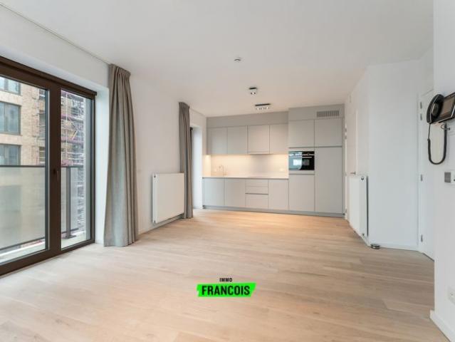 Luxueus Assistentie Appartement met Adembenemend Zeezicht –…