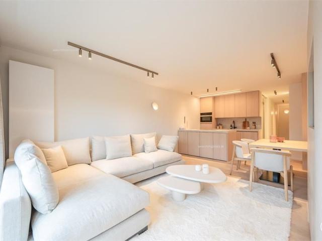Luxueus gerenoveerd appartement met 3 slaapkamers op toplocatie in Knokke