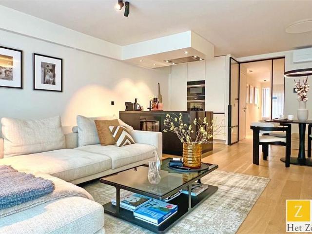 Luxueus gerenoveerd appartement op toplocatie te Knokke