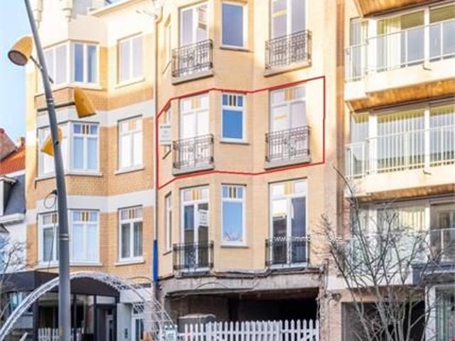 Luxueus 2 slaapkamer appartement te koop in De Panne!
