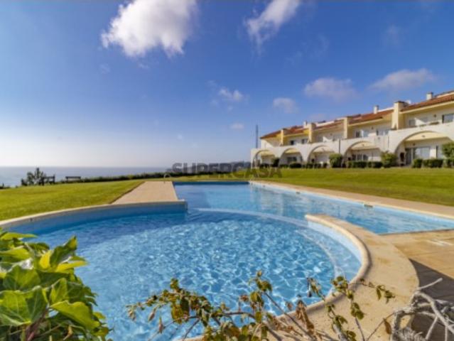 Luxuosa moradia em condominio privado com vista mar
