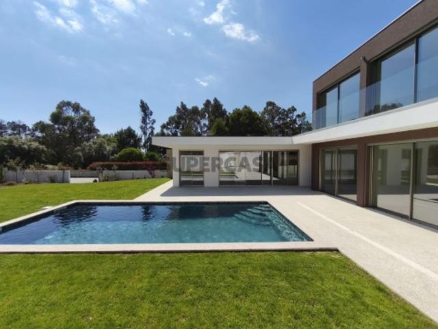 LUXUOSA MORADIA EM MARINHAS ESPOSENDE COM VISTA PARA A MONTANHA E PISCINA
