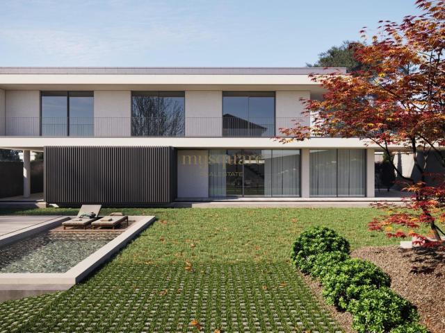 Luxuosa Moradia T4 Independente, Piscina, Garagem P/ 5 Viatu. 262m² Gulpilhares