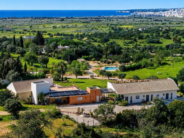 Luxuosa e Exclusiva moradia T5 / Vista Mar / 5 minutos da Pr. 299m² Guia