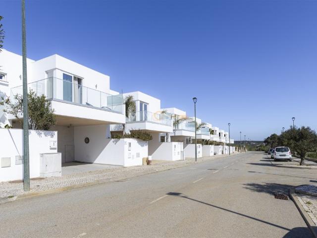 Luxuosas Moradias T3 com Vista Mar Sagres 160m² Sagres