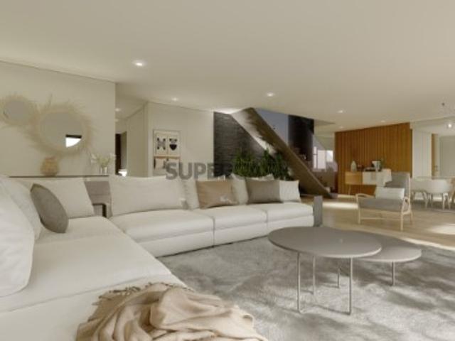 Luxuoso Apartamento T4, piscina comum e estacionamento, em Olhão