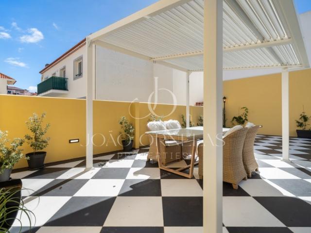 Luxuoso Apartamento T2 + 1 + Guest House | Funchal Centro | Estilo Reid´s