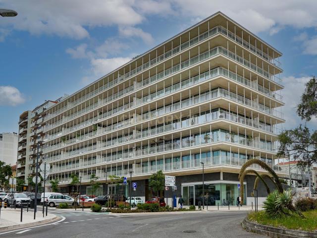 Luxuoso e Elegante Apartamento T3 em Avenidas Novas, Lisboa