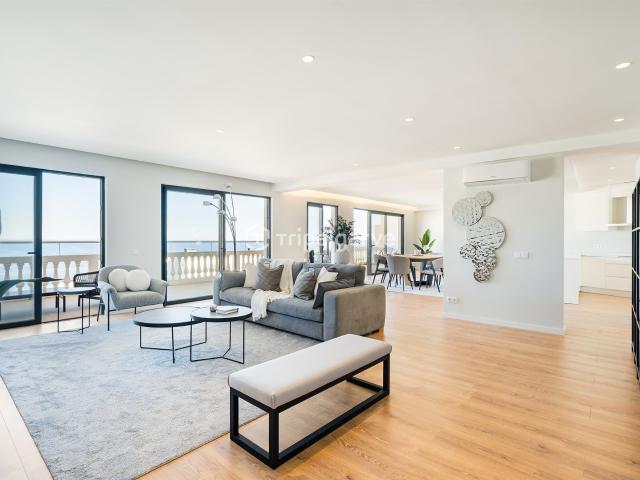 Luxuoso penthouse T4 com vista mar unica 230m² Albufeira e Olhos de Água