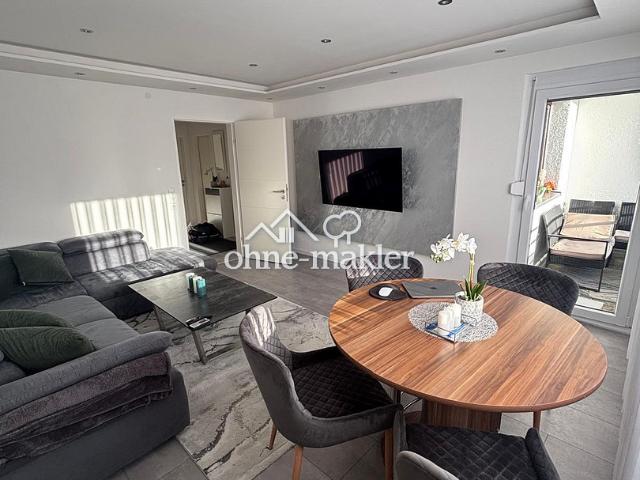 Luxus trifft Design kernsanierte 2,5 Zimmer Wohnung mit Vollausstattung