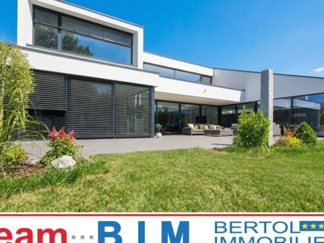 Luxus Villa am Waldrand mit Indoor Pool, Spa und Club Floor | Architecture. Light. Privacy. |