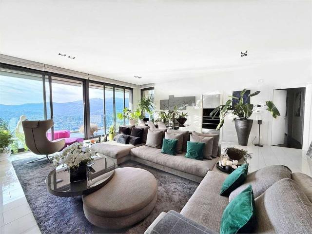 Luxus Apartment mit 320 m2 zu verkaufen in Aldesago, Kanton Tessin