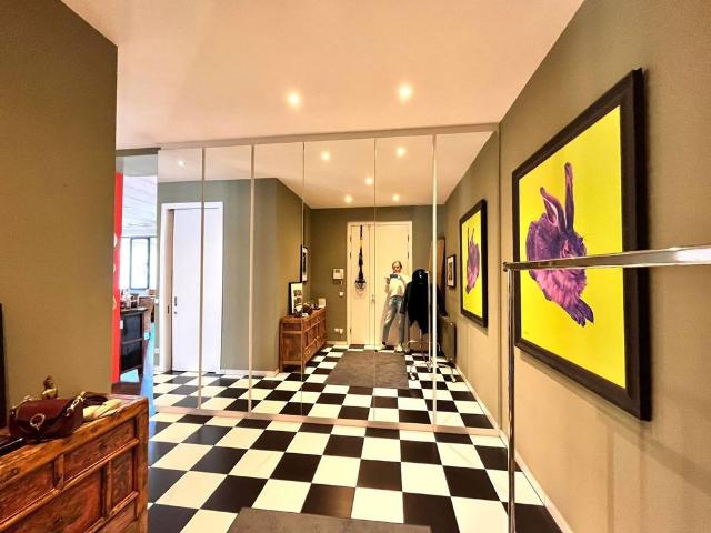 Luxus Apartment mit 3 Zimmern zu verkaufen in 1070, Wien, Bundesland Wien