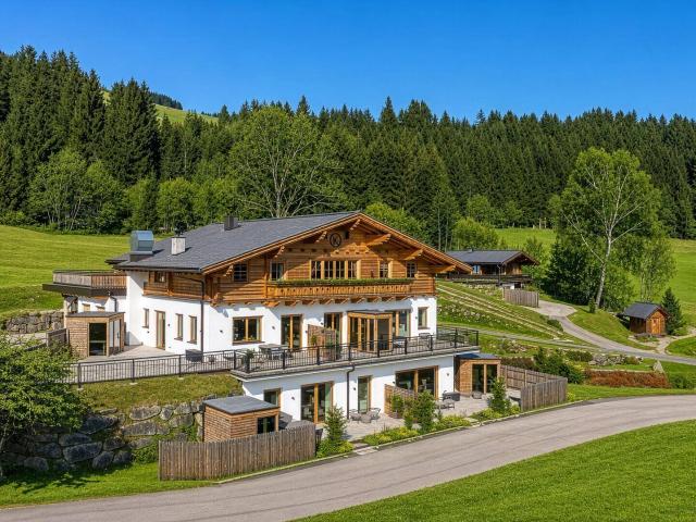 Luxus Apartmenthaus in einzigartiger Top Sonnenlage
