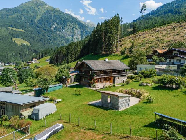 Luxus Haus mit 4 Zimmer zu verkaufen in Bramberg am Wildkogel, Österreich
