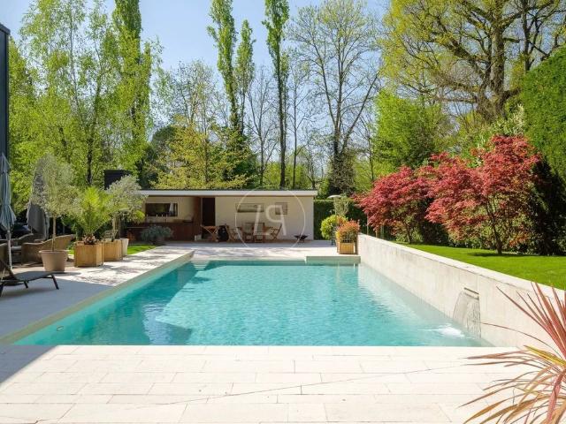 Luxus Haus mit 550 m2 zu verkaufen Conches, Genf