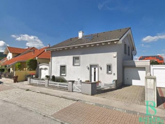 Luxus Haus mit 5 Zimmer zu verkaufen in Bad Vöslau, Österreich