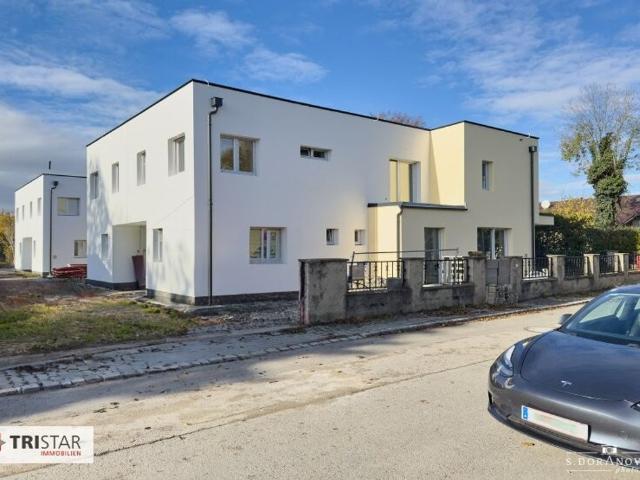 Luxus Haus mit 5 Zimmern zu verkaufen in Markgrafneusiedl, Niederösterreich
