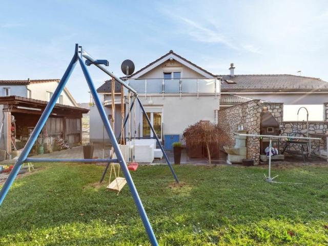 Luxus Haus mit 5 Zimmern zu verkaufen in Wangen bei Olten, Schweiz