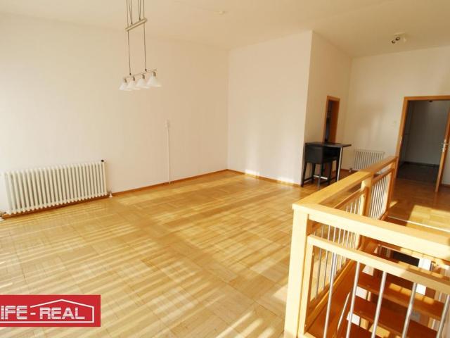 Luxus Haus mit 6 Zimmer zu verkaufen in Engerwitzdorf, Österreich